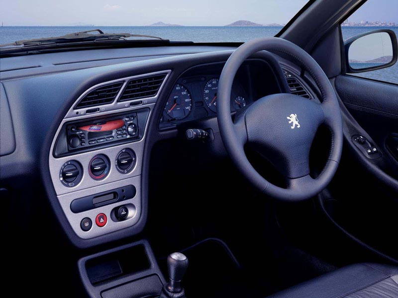 Peugeot 306 Cabriolet Dashboard