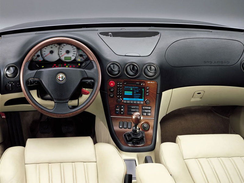Alfa Romeo 166 interior