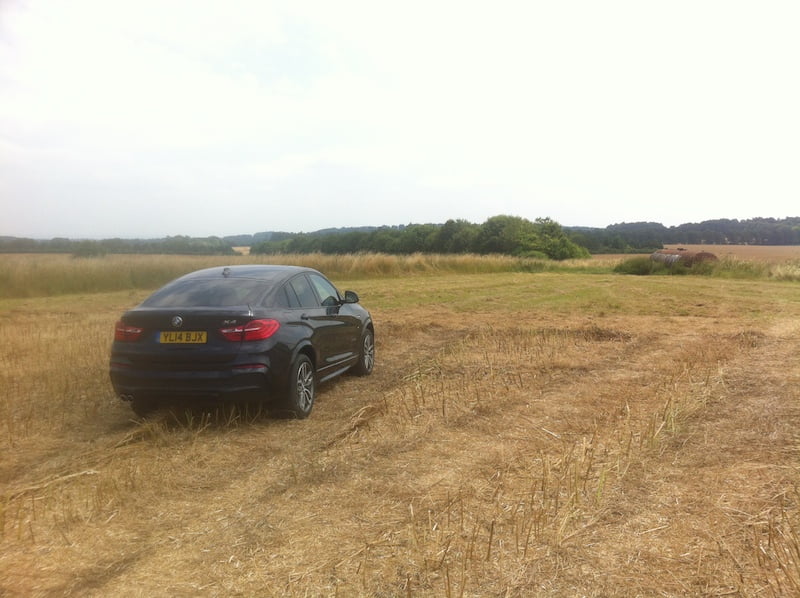 BMW X4 on Wantage to Newbury road