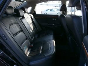 Rear seats in Hyundai Grandeur