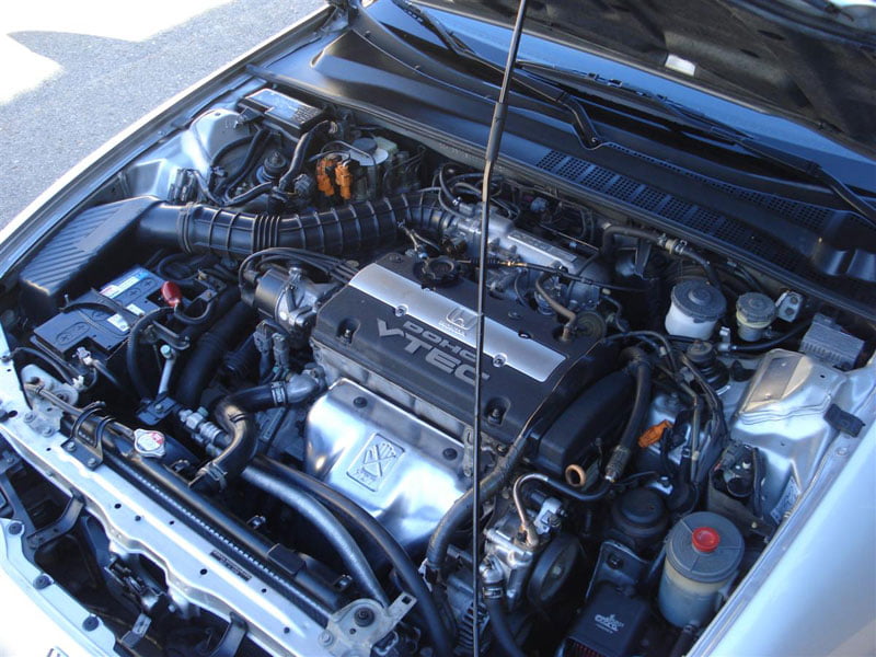 Honda Prelude 2.2 VTEC engine