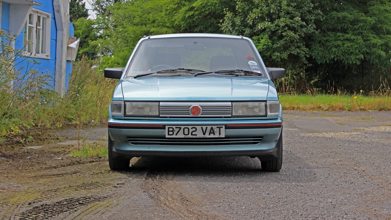 MG Maestro 1600 front