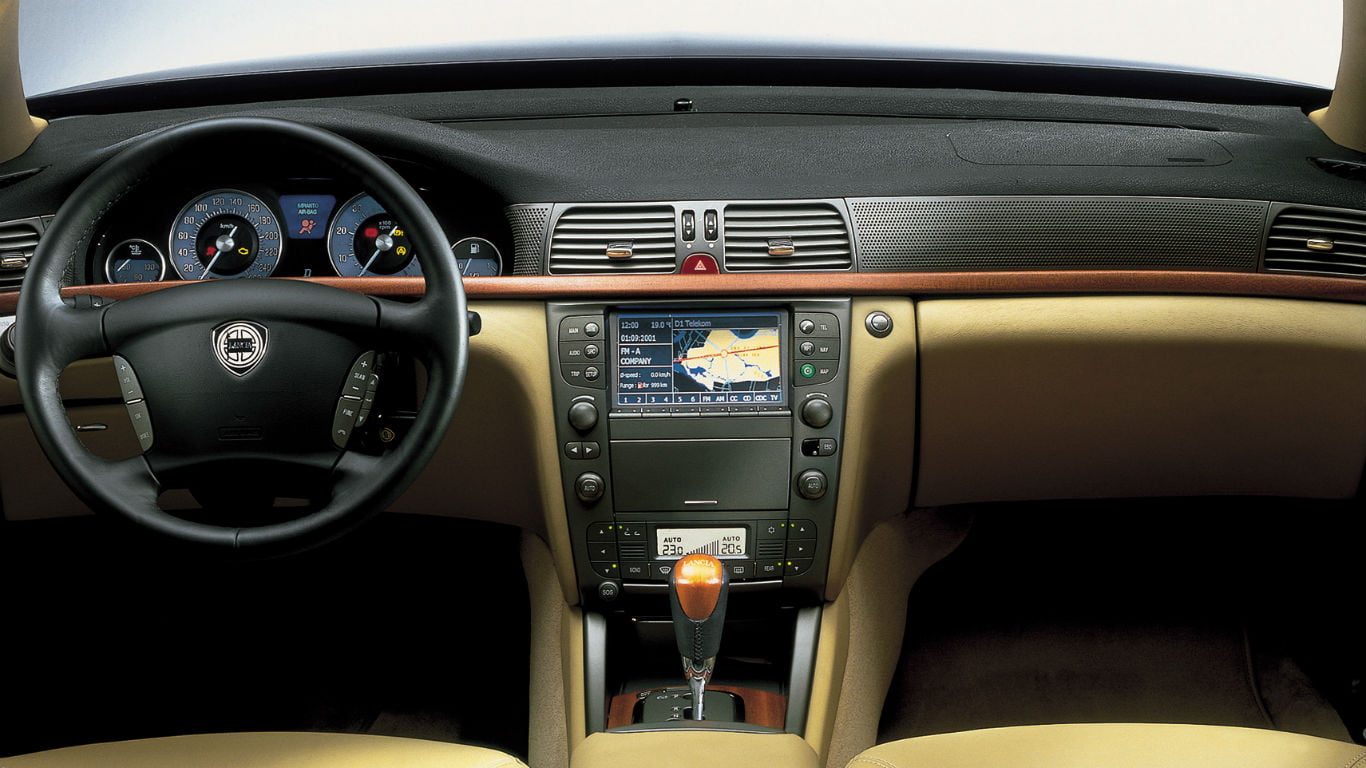 Lancia Thesis dashboard