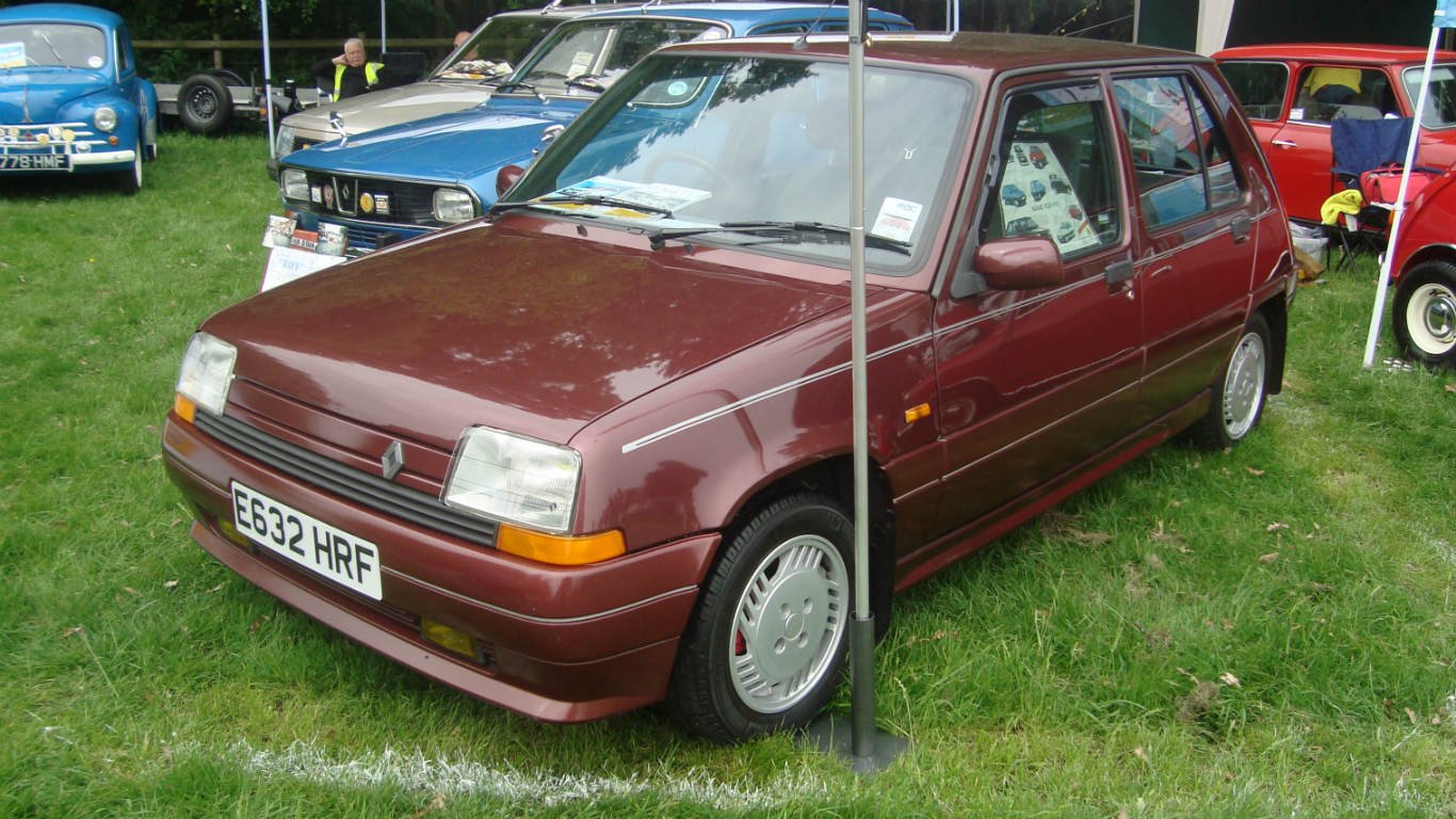 Renault 5 GTX in UK
