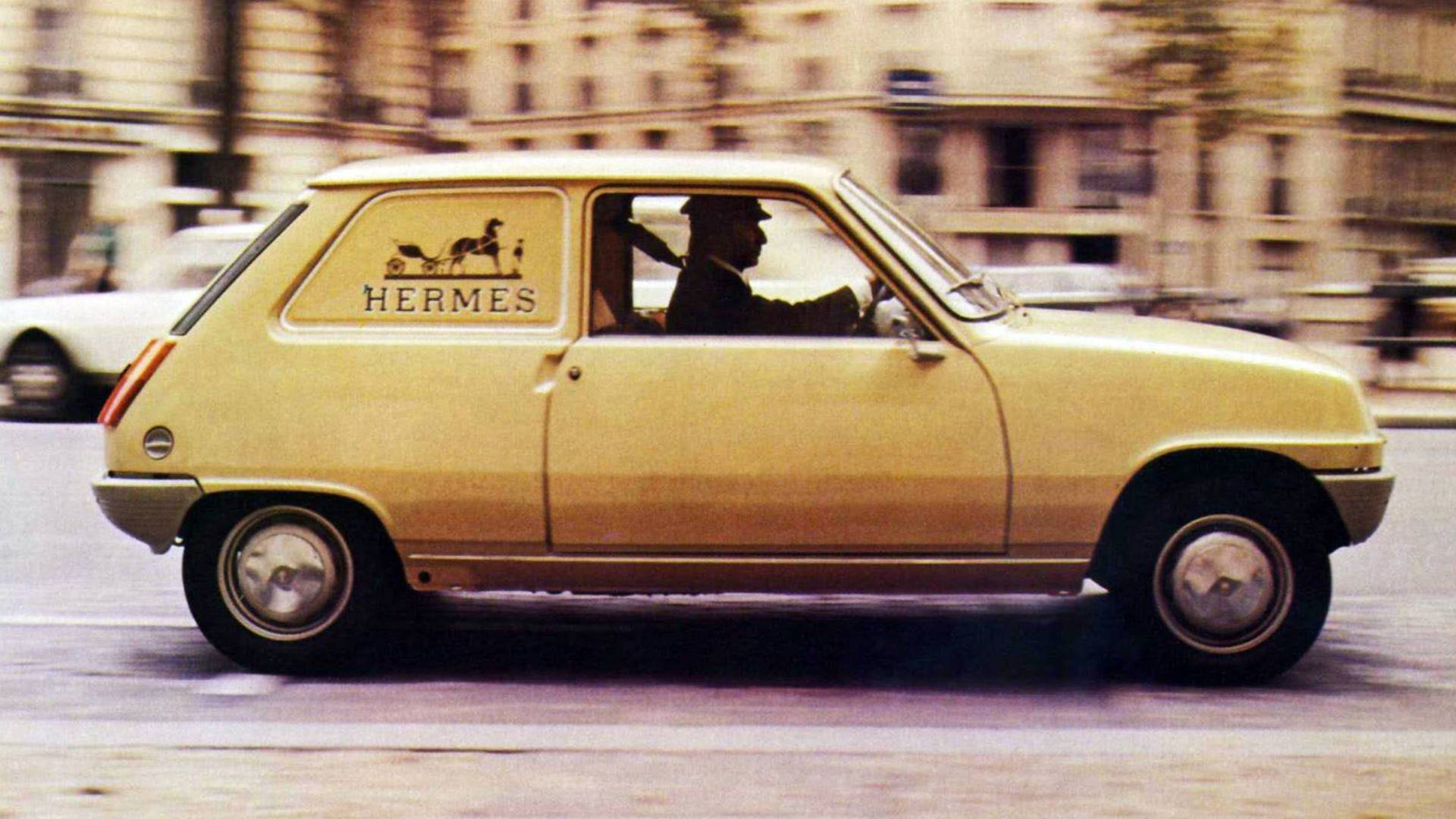 Renault 5 delivery van Hermes