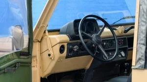 Peugeot P4 steering wheel