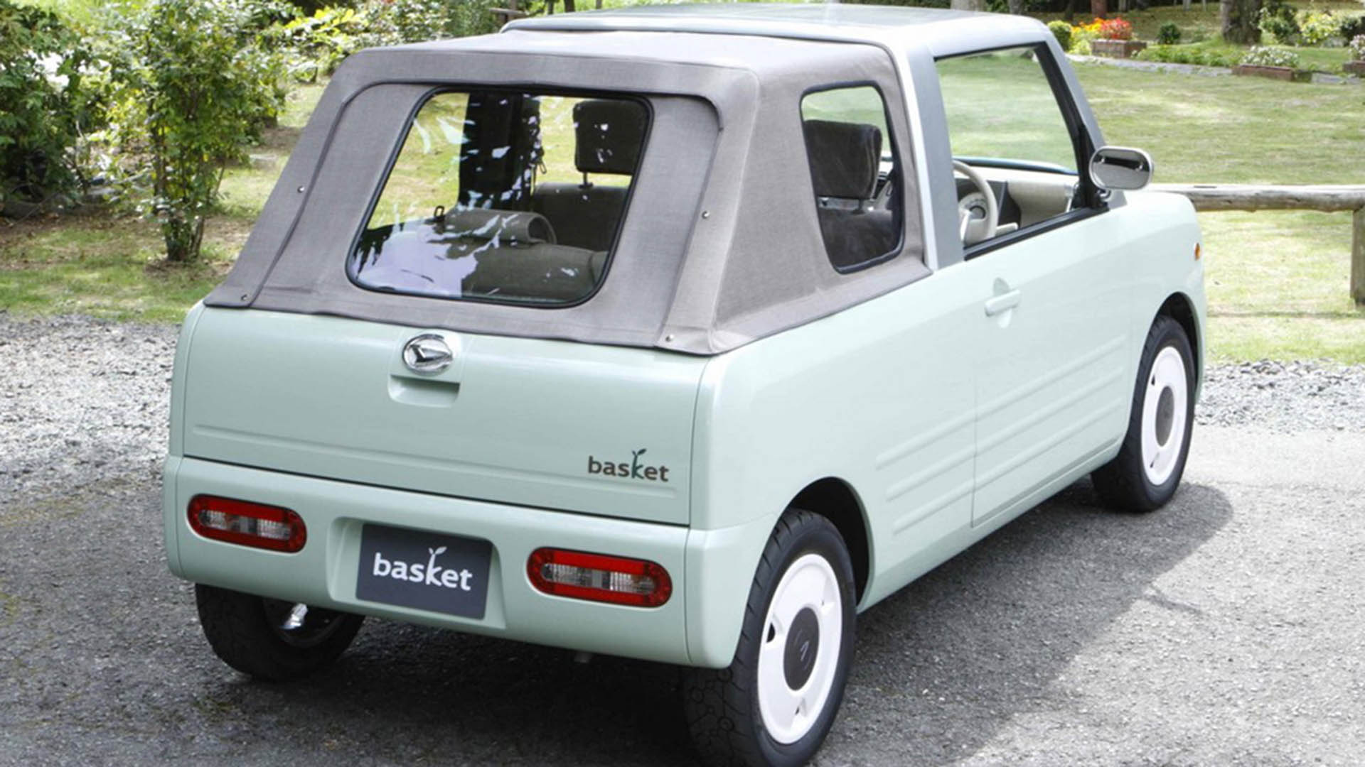 Daihatsu Basket with the roof up