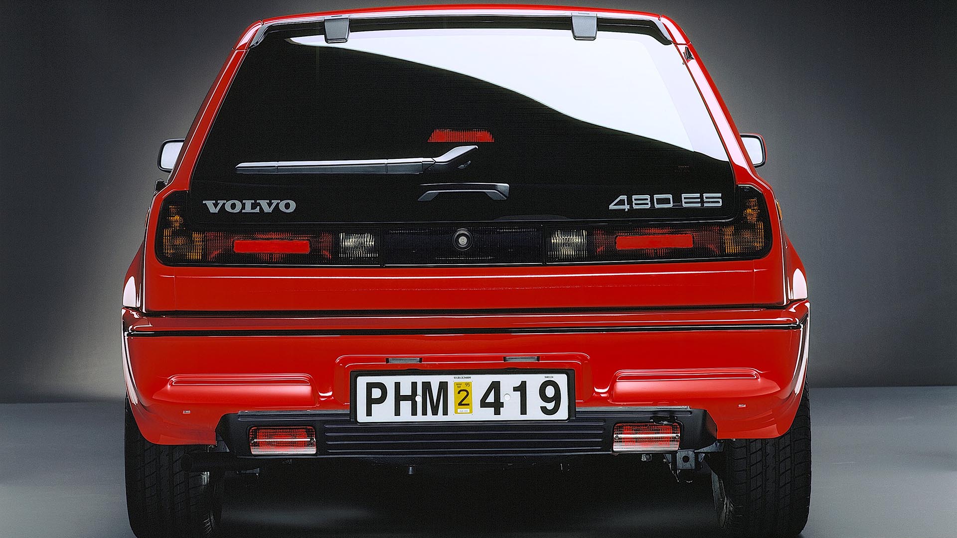 Volvo-480-ES-rear.jpg
