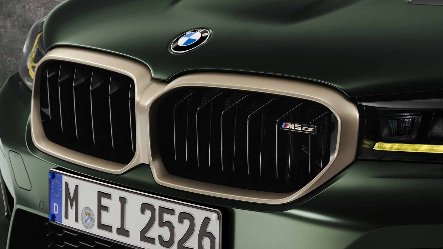 The new BMW M5 CS has YELLOW LIGHTS PetrolBlog