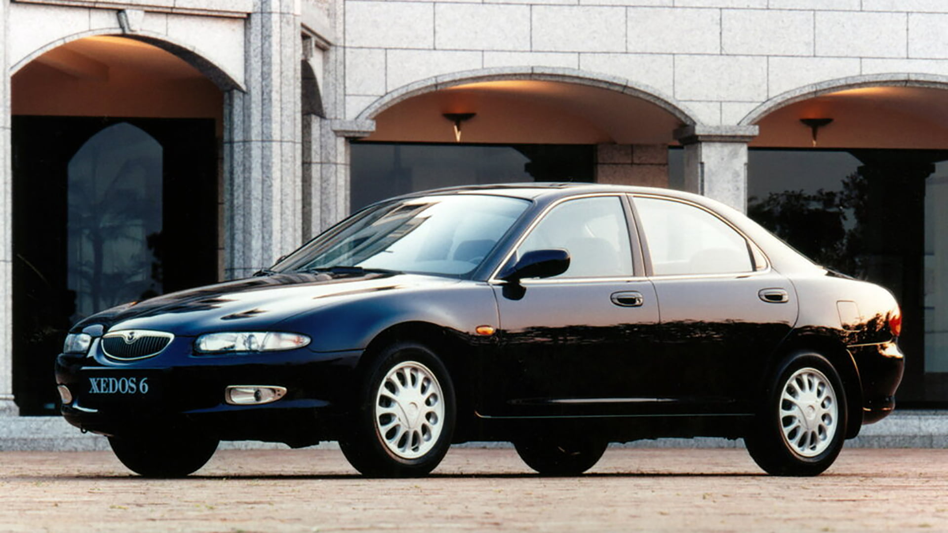 Mazda Xedos 6 exterior promo shot